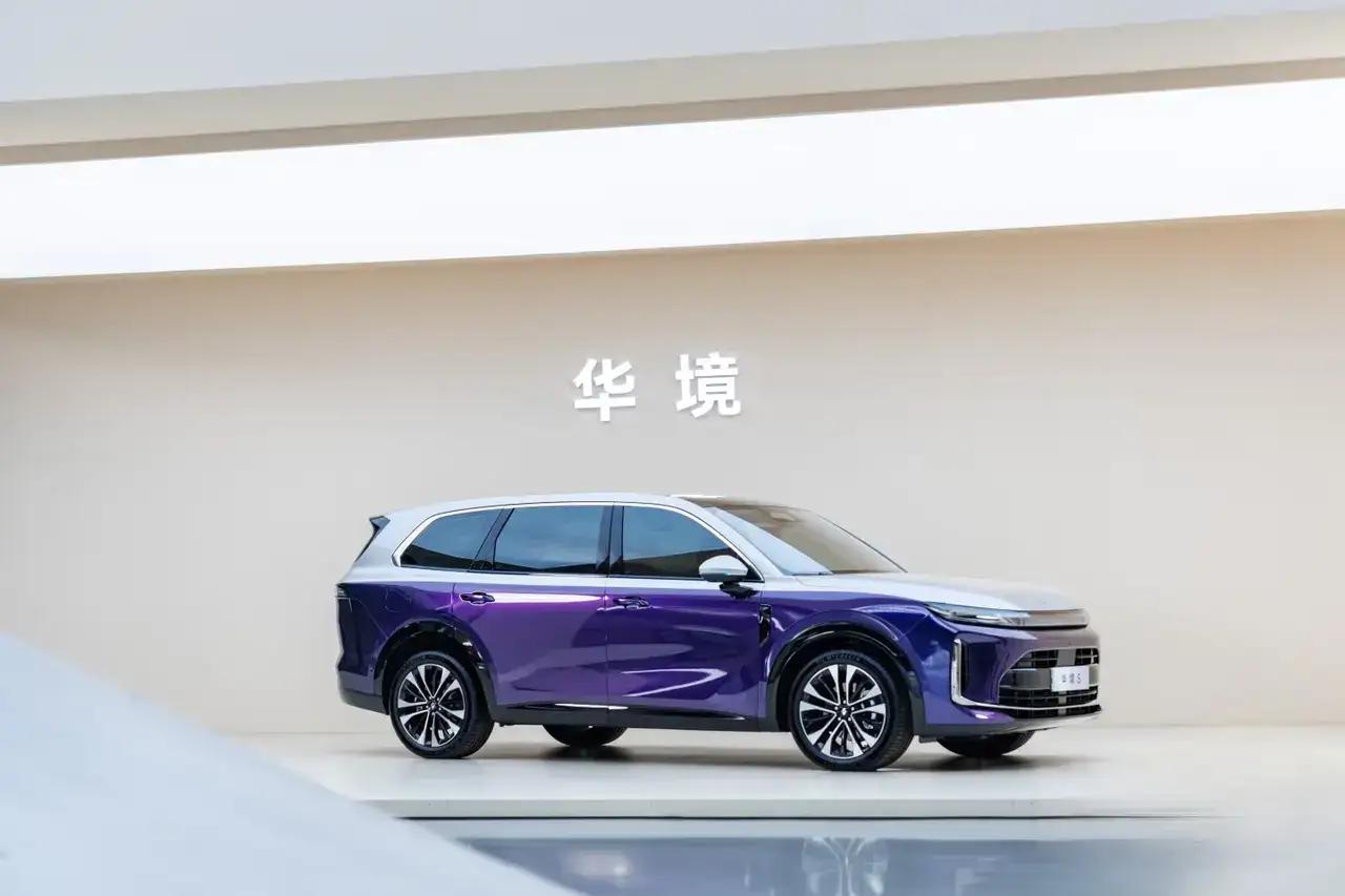 事实胜于雄辩：电车﹣﹣平均每公里花费0.07元；混动﹣﹣平均每公里花费0