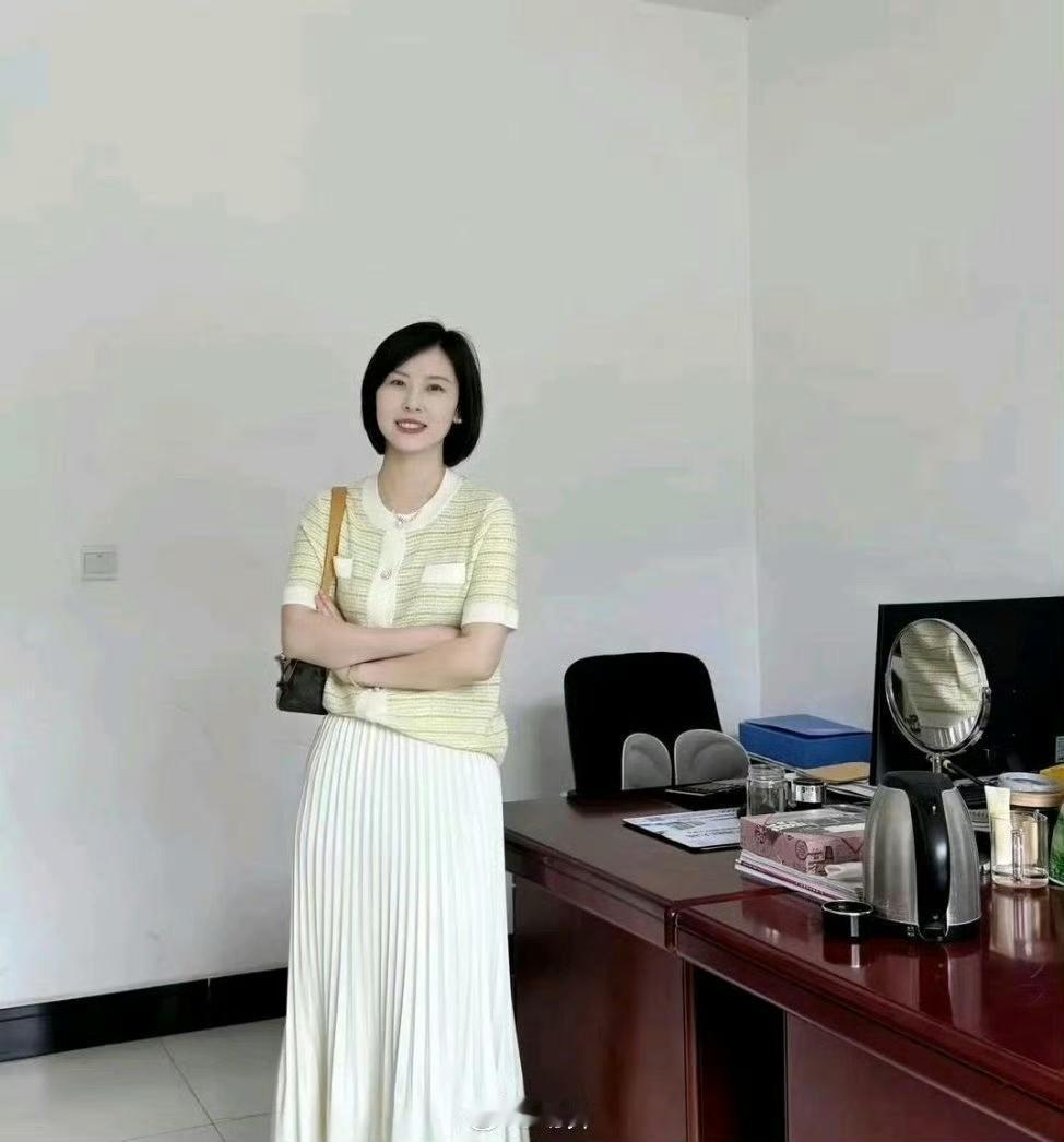 公司新来的财务给开12000的工资不理解