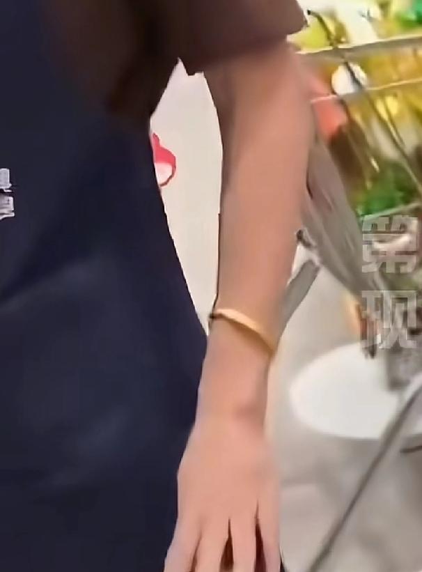 全国上万家这样规模的连锁店可能就会因为一个工作人员被大家重新认识江苏苏州一位母