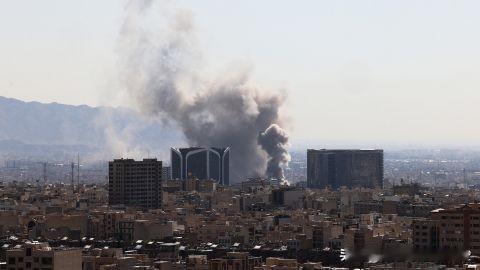 以色列击落伊朗领导人专机3月16日凌晨，以色列空军袭击了德黑兰梅赫拉巴德机