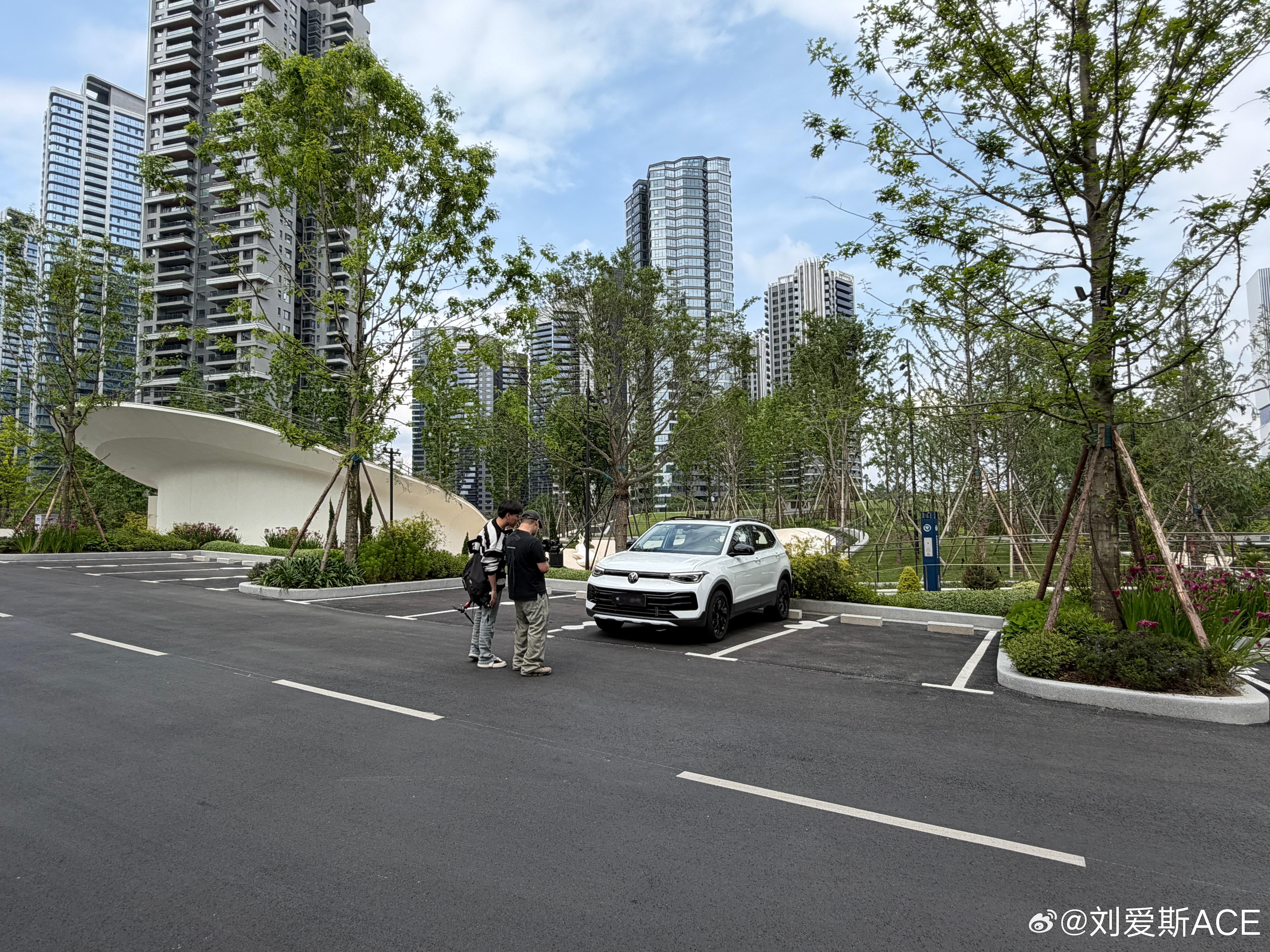 七万多块钱还要什么自行车我和汽车的日常成都