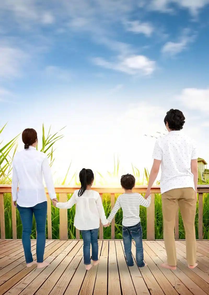 今天发现一些母子定律：1．母亲越是漂亮，儿子就越是平凡；2．母亲越是节俭，儿