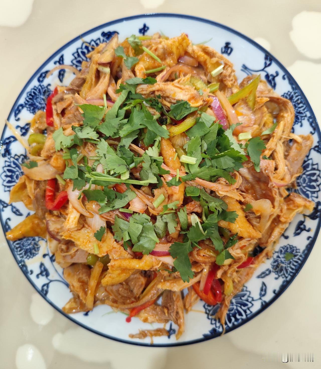 回头看看这一年走过的路，既心酸又无助，生活没有一点点的改变，还是之前的那个样子，