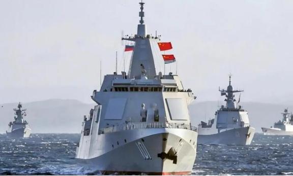 俄罗斯专家曾言：“中国综合国力太强大了，美国始终不敢动手！”光是在军事层面，中国