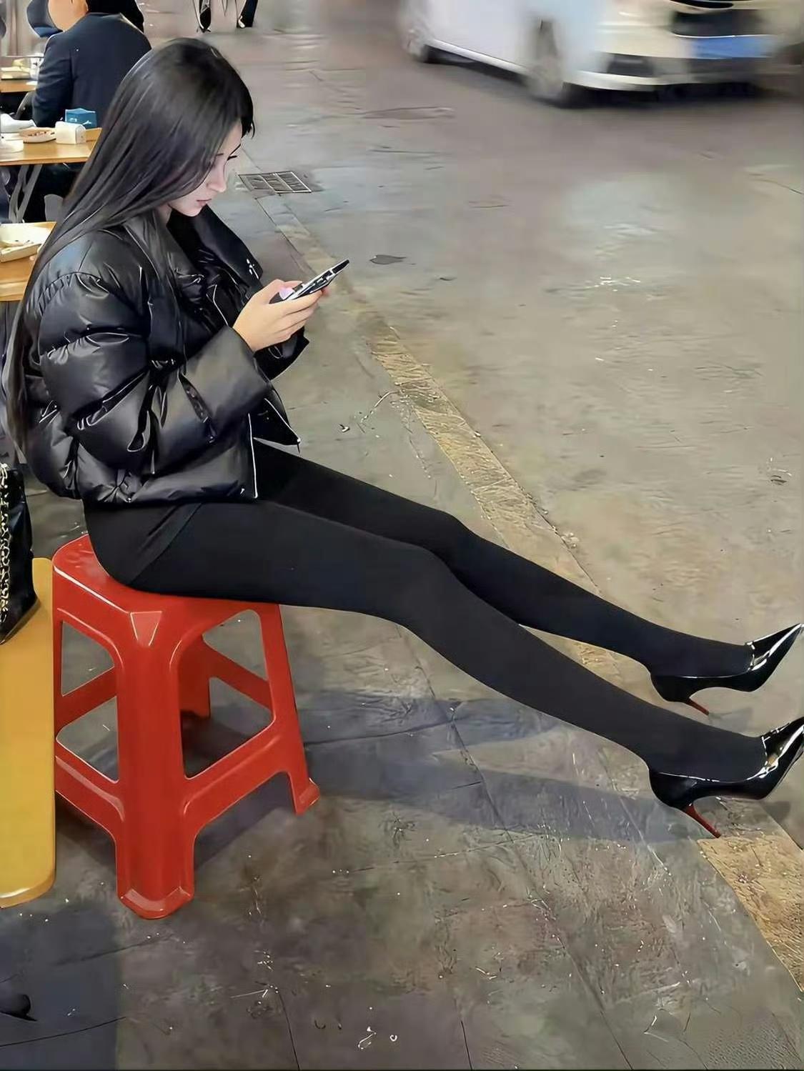 被这种鞋子踹一脚，会怎样？​​​