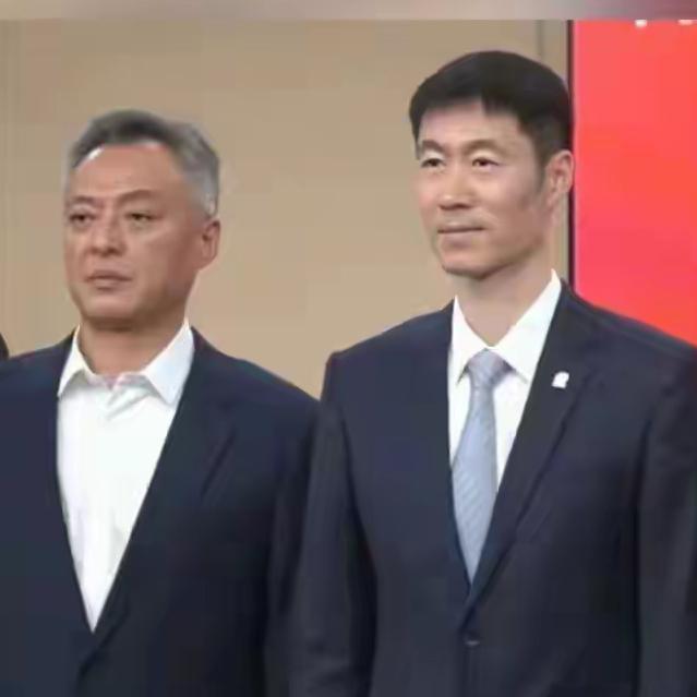 WTT横滨冠军赛男女单打四强名单全部出炉，结果令人意外，又令人深思。一，女