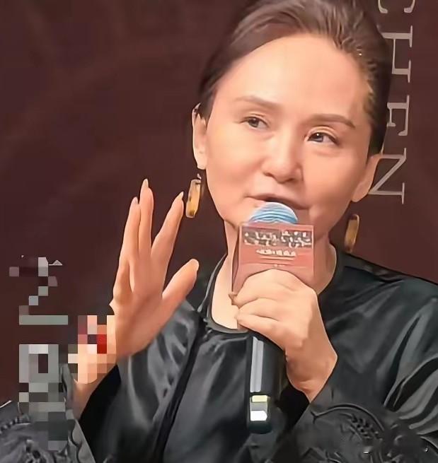 秦腔名旦李梅说：“我看到苟存忠的那场吹火，在舞台上死去的时候，我在家嚎啕痛哭，后
