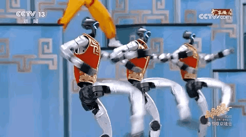 我们的机器人，去年和今年在春晚上的惊艳表现，已经完全可以傲视全球了，不要听这个吹