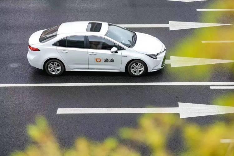 刷到一个悲伤的故事，一位朋友失业了，找工作也一直找不到。在家躺了一阵，觉