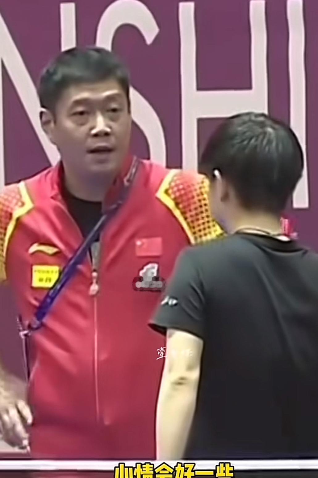 邱贻可是最理解孙颖莎的人！他在采访中说道：孙颖莎很有灵气，打球比较聪明，实力