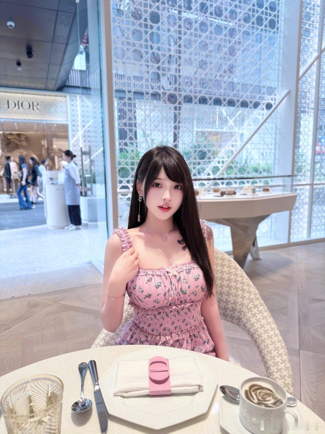 Diorcafe​​​