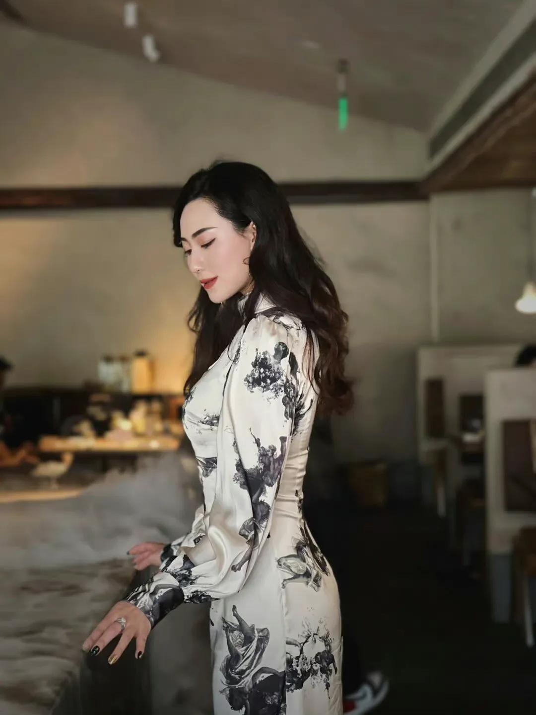 只有凹凸有致的身材，才配得上旗袍，你尝试过吗？