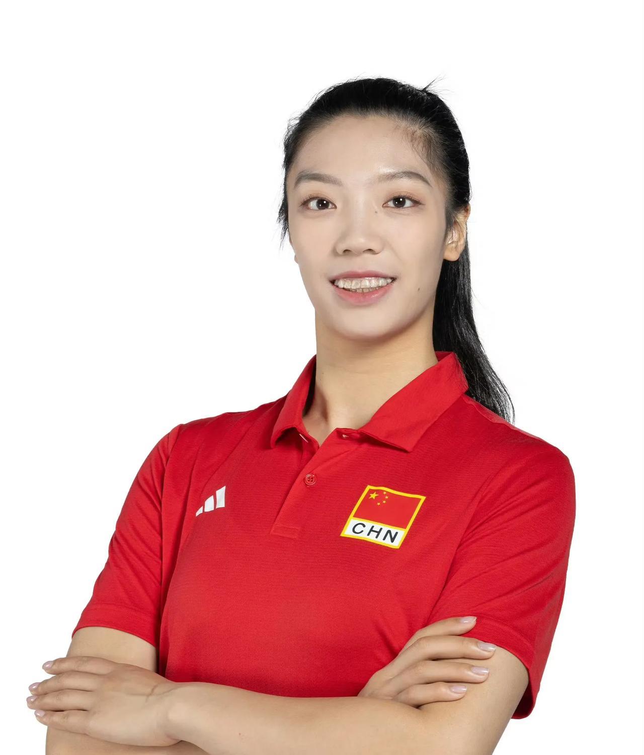 唐欣或是新一届中国女排“小杨昊”。21岁的唐欣具有3年排超联赛主力经验，这是她相