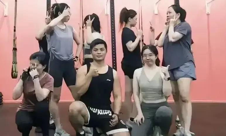 大瓜，劲爆！夫妻俩丈夫是工行广东惠州惠成某支行行长，妻子是工行惠州分行公司业务部