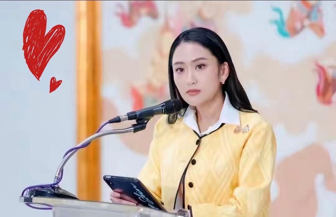 泰国政坛这次是真·变天了，老牌家族的优势肉眼可见地缩水。那个出身显赫的育查