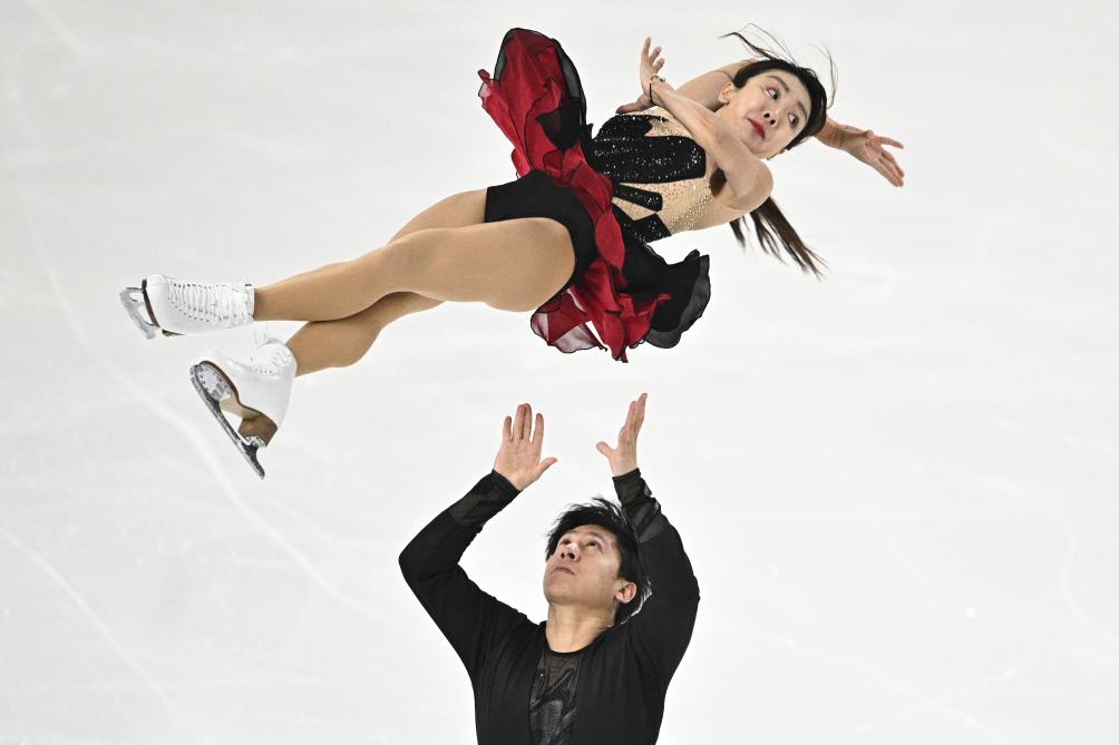 花滑全锦赛双人滑: 隋文静/韩聪夺以237.57总分获得冠军