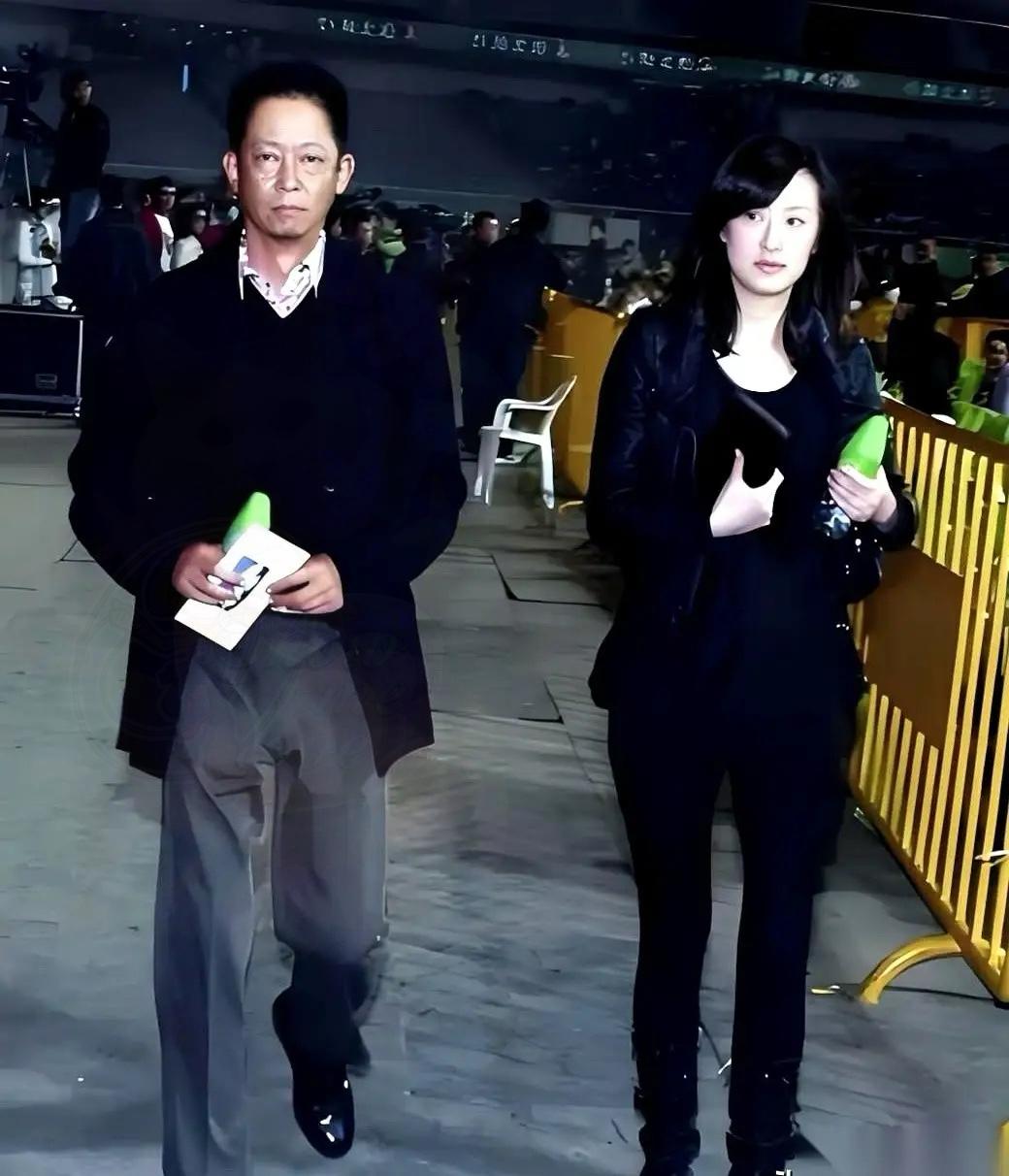 说真的，每次看到王志文和他老婆陈坚红的新闻，都觉得特有意思。一个亿万身家的女老