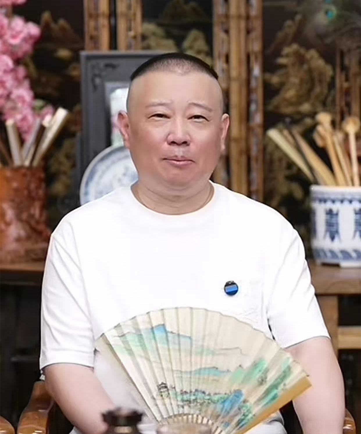 德云社郭德纲直播开始带货了？郭德纲直播正在进行，直播间观众保持在10万以上。在直