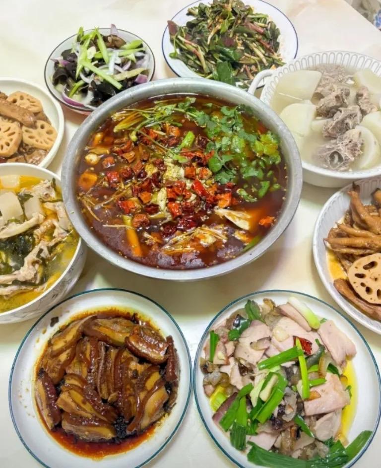 这饭菜的卖相，能不能让你很有食欲的动筷子？