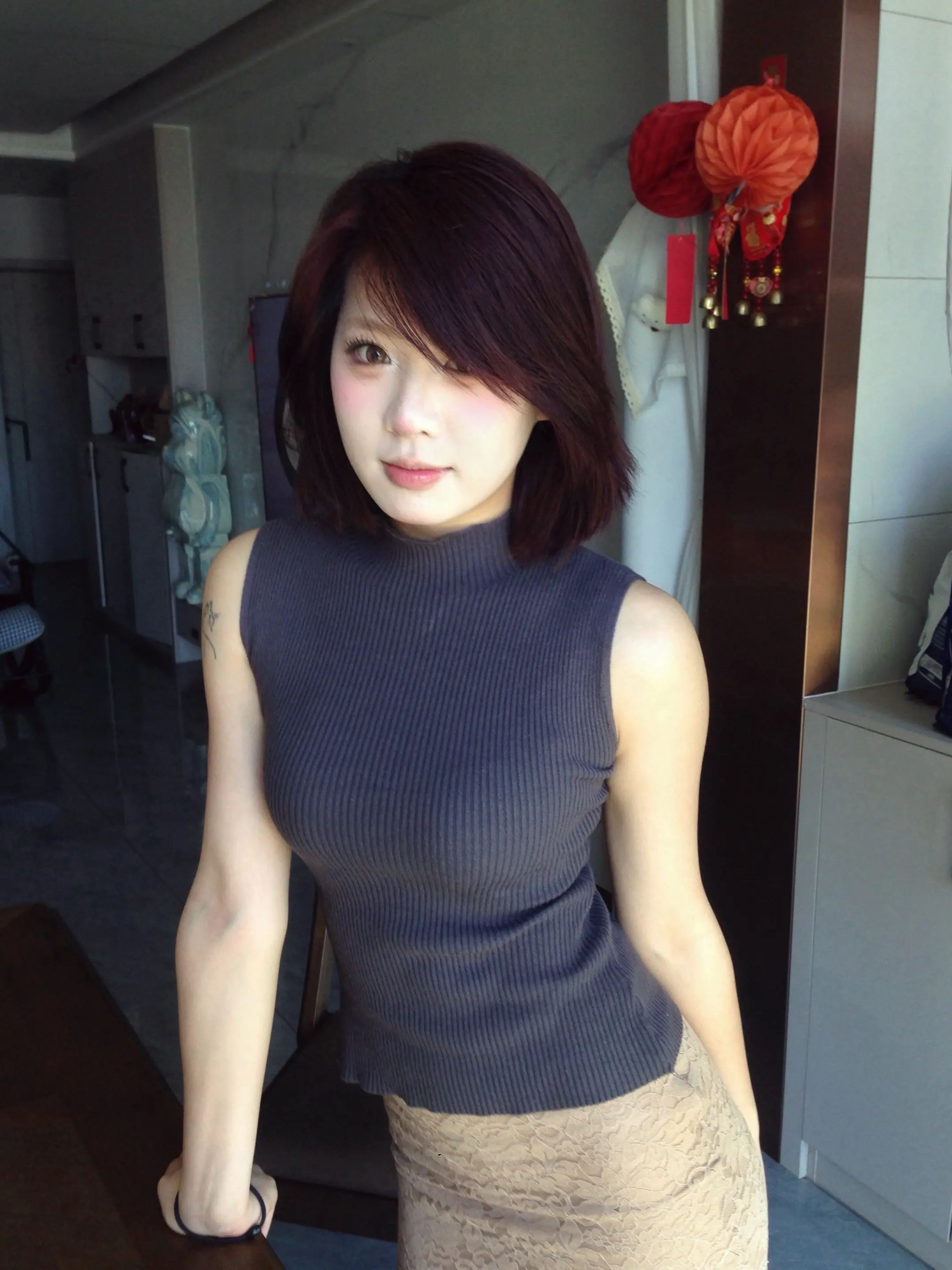 (>IIII|<")