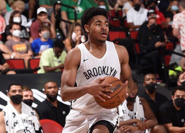 卡梅隆-托马斯被雄鹿裁掉，让人惊叹！原本有望成为进攻天才的托马斯，现在是彻底跌入