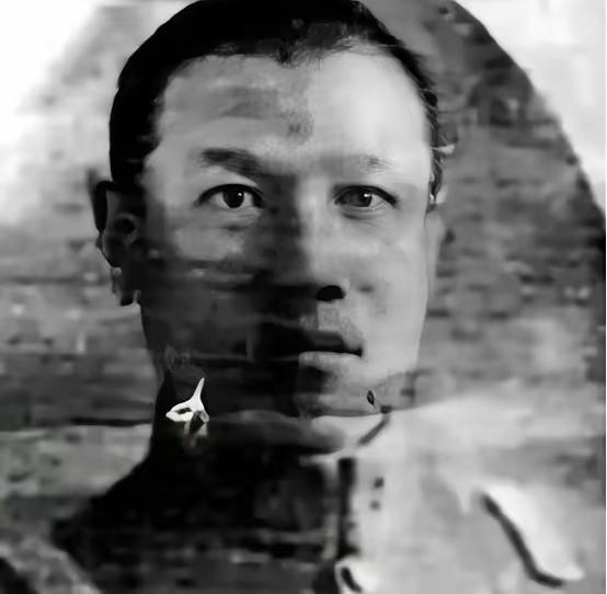 1946年8月26日，特务姜鹏飞被捕，姜鹏飞被擒后，我方有意将地下党佟琦和姜鹏飞