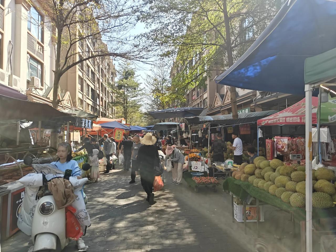 昨天晚上去了趟海林盛哥租的房子，盛哥烟草退休，退休金八九千，一个儿子在牡丹江也