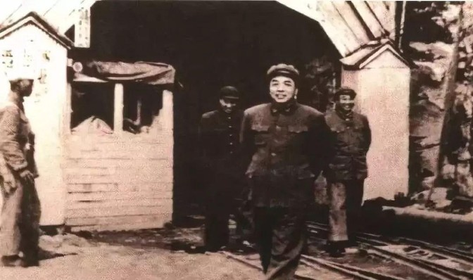 1942年，彭德怀的贴身警卫员突然自杀，未婚妻解释“他想非礼我”，没脸见人才自杀