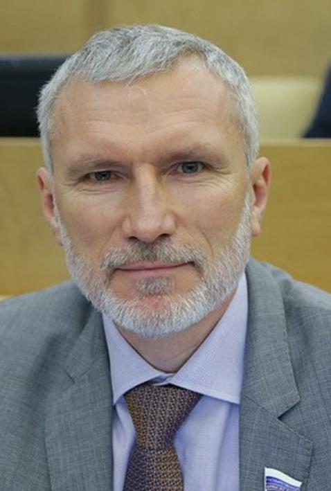 俄方回应乌新版和平计划：一切交给战场决定，几个月后泽连斯基会老实据俄媒24日