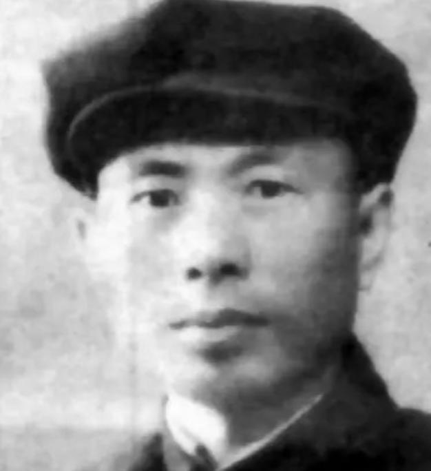1952年，开封市委书记戴季英，自恃功高，向毛主席要官做，希望担任省委书记，毛主