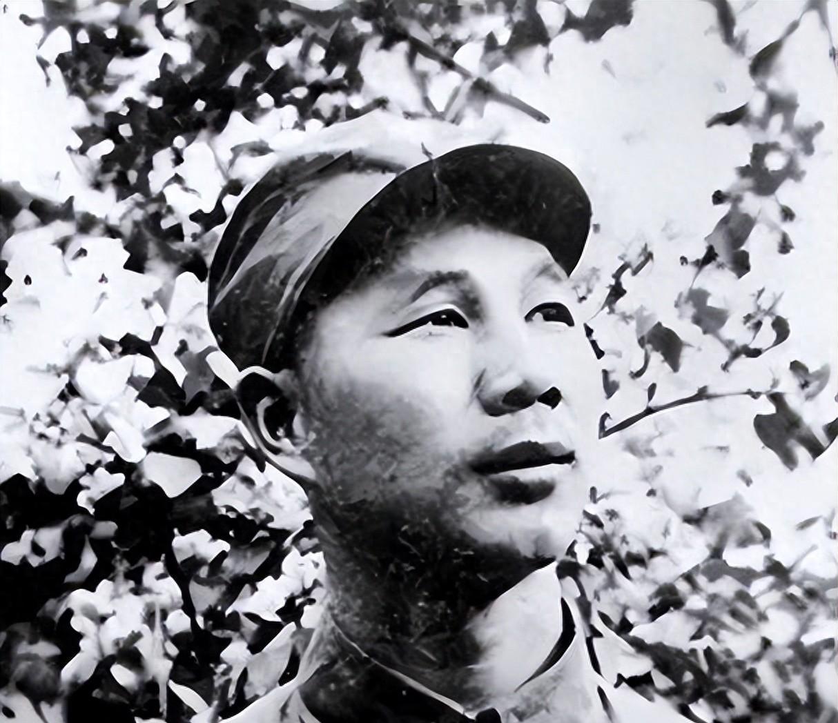 1938年8月，八路军晋察冀第五支队司令员赵侗秘密脱离了队伍，去了重庆，酿成轩然