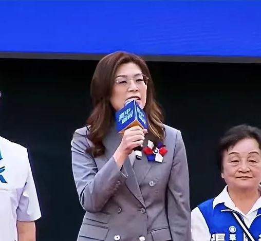 柯志恩果然说得没错，现在确实没有什么县市长参选人愿意与郑丽文同台，而是重点邀请地