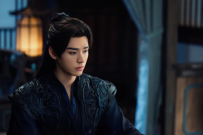 把龚俊当风筝放的那场打戏播了吹爆《暗河传》这场打戏！龚俊版苏暮雨如风筝般雨幕飘飞