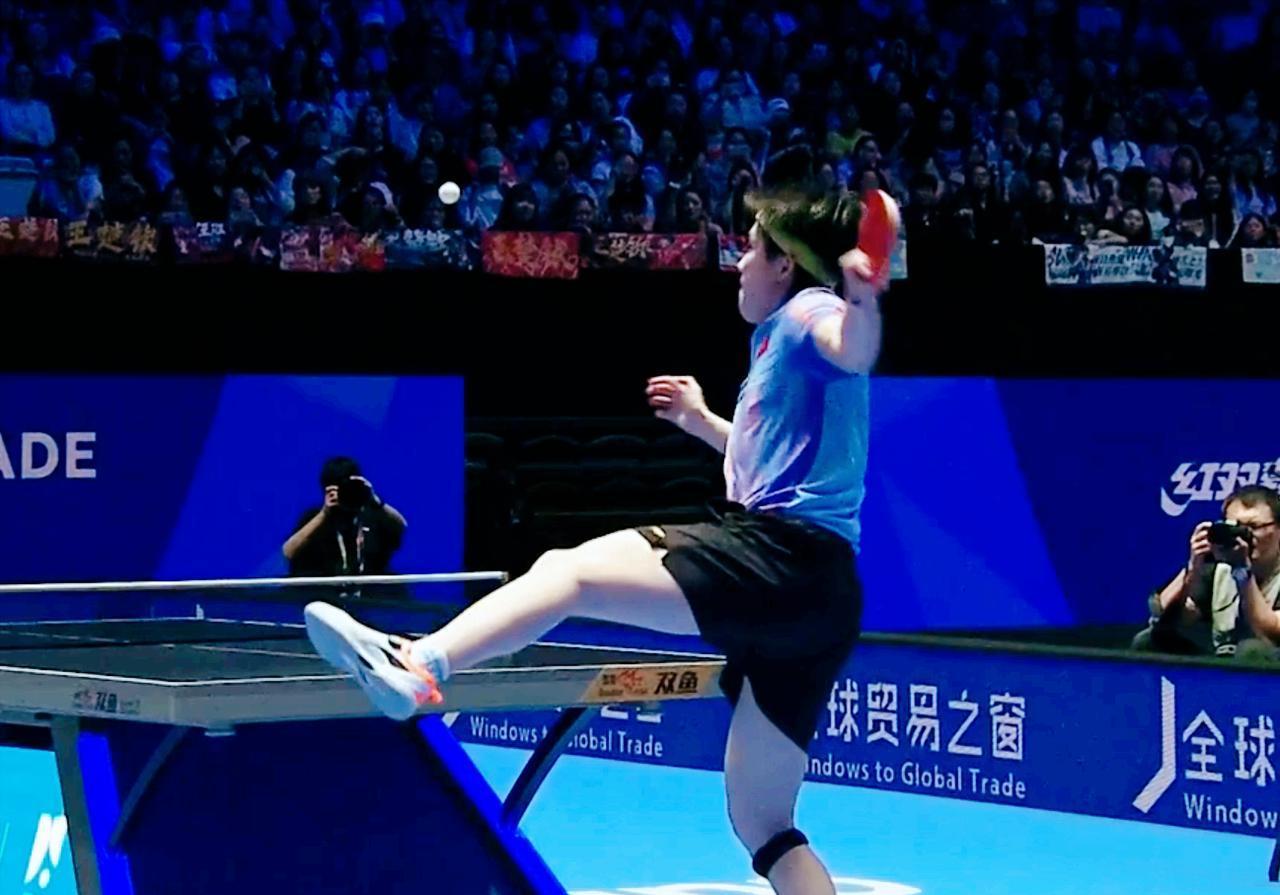 为什么王楚钦和周启豪的比赛精彩，不仅仅是两人熟悉？刘国正说：两人太熟了，