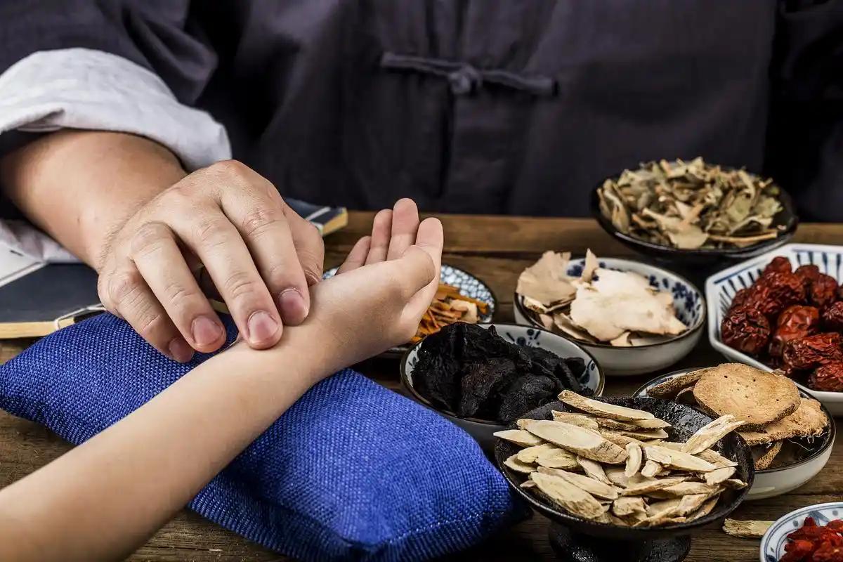 入伏后别瞎补！老中医：这3样“夏日清补”食材，比人参管用王爱兰六十出头，一辈子