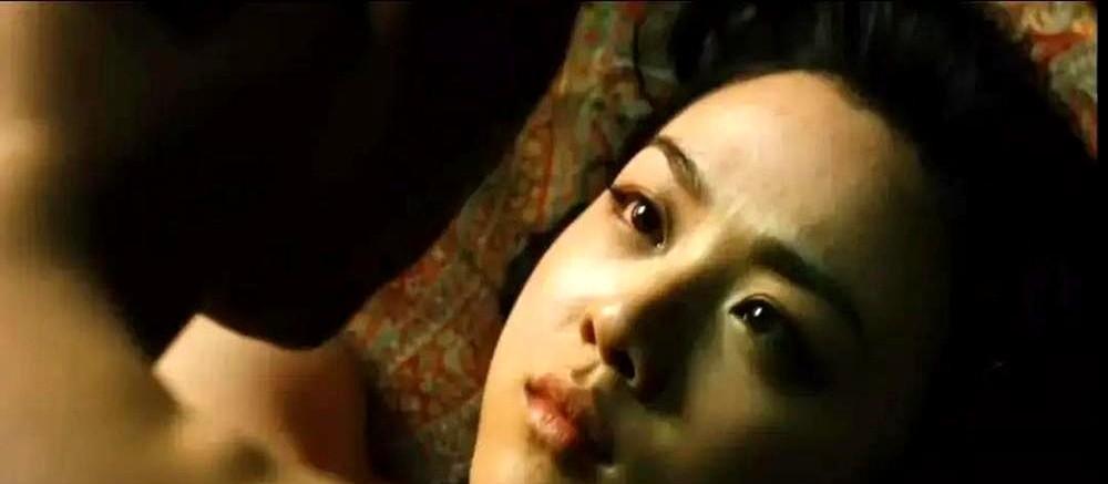 梁朝伟一句“感谢刘嘉玲”，背后是《色·戒》拍摄时差点崩碎的现实。这位影帝亲口承