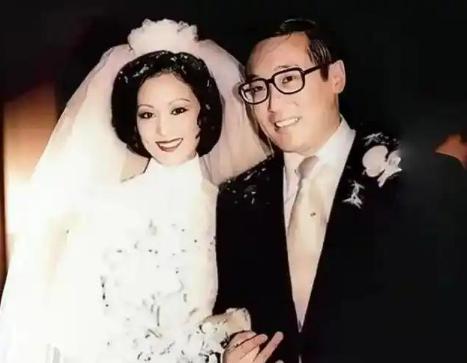 船王赵世光去世以后，3个情妇和私生子女出来和原配抢夺70亿港币家产，查尔斯三世再