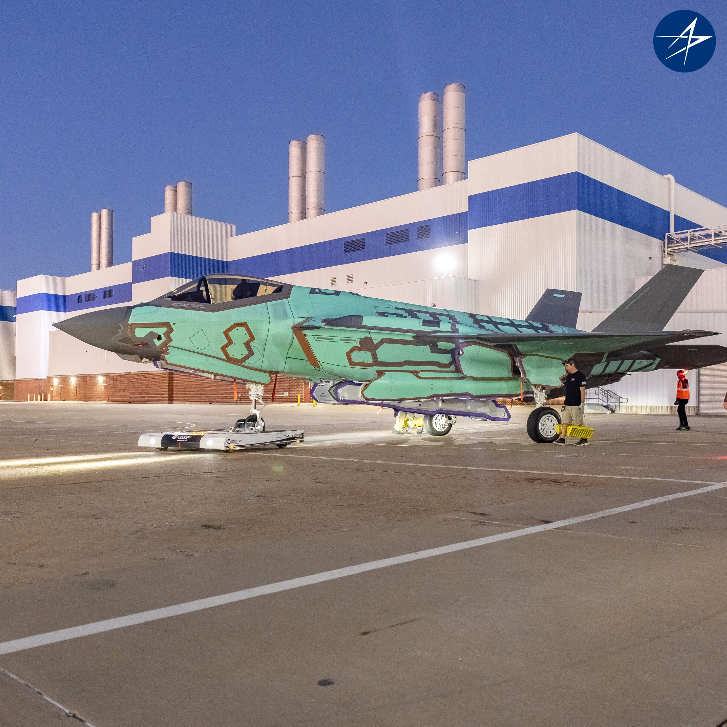 芬兰空军首架F-35完成总装​​​