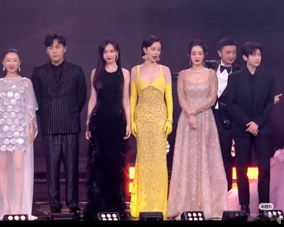 话说唐嫣和杨幂同台的话谁是c位