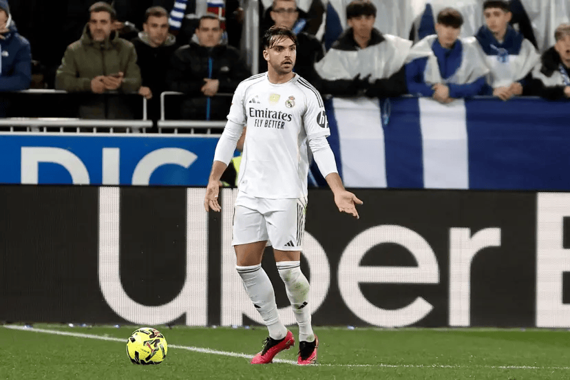 不能让球场上的辱骂被视为正常, 阿森西奥社媒回复: 我同意