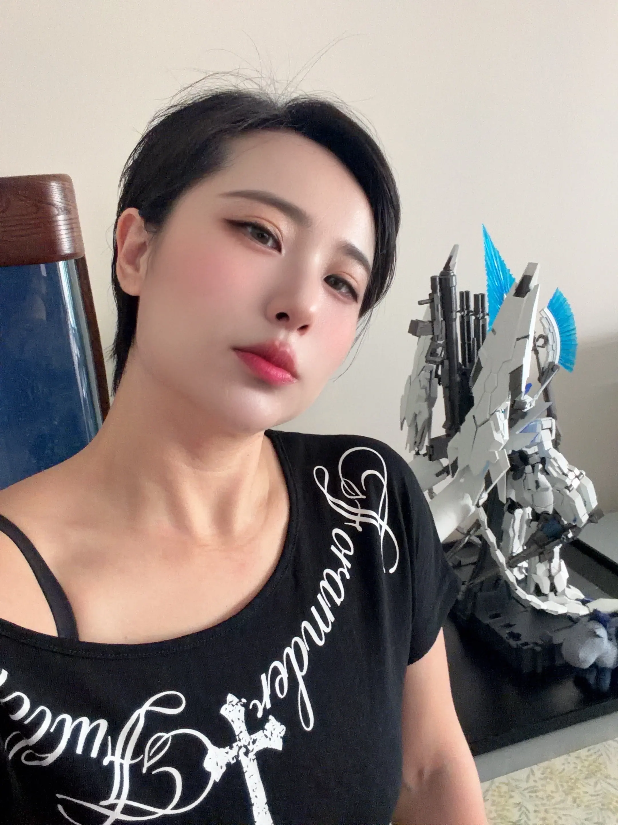 在妈妈眼里 考高分固然厉害。但是能独立完成独角兽 能坚持拼完 妈妈也会...