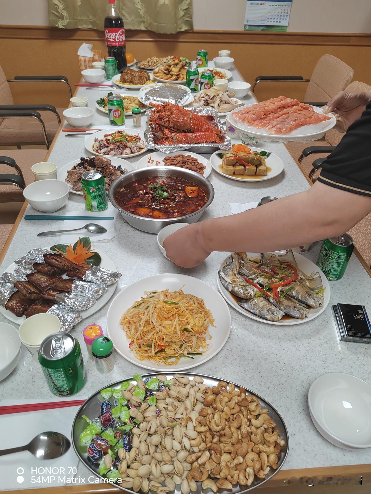 再有六天就要过春节了，以前的这个时候我都开始为春节聚餐做考虑了，提前列个菜谱，安