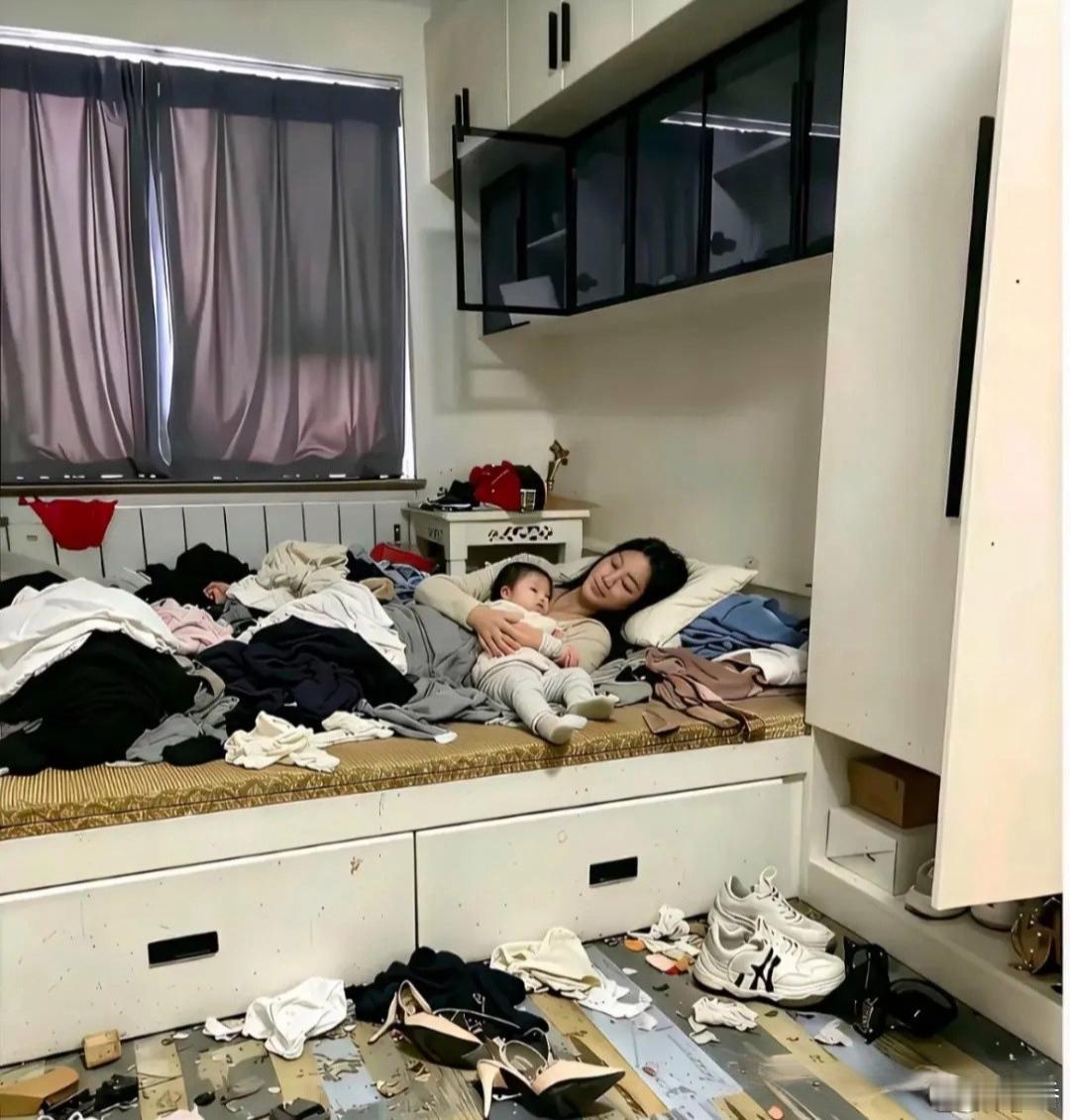 假如是你下班回家，看见这一幕会咋样?要是我就打扫干净！