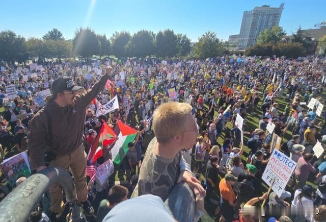 “美国正走向灭亡”！这不是别人说的，而是抗议特朗普的700万美国人发出的呐喊