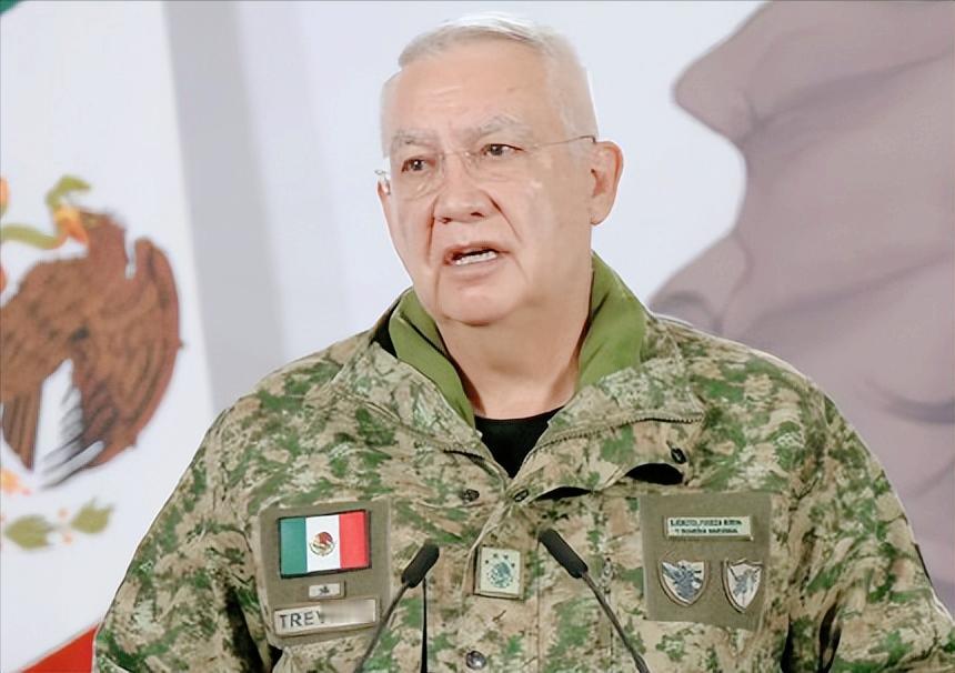 其实墨西哥打击贩毒早就陷入了一个死循环，美墨合作缉毒更让人笑话。 当地时间2