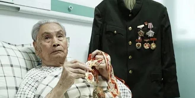 打黑工作成果显著，95岁离休干部被认定为黑恶势力头目。被认定为黑恶势力头目的人