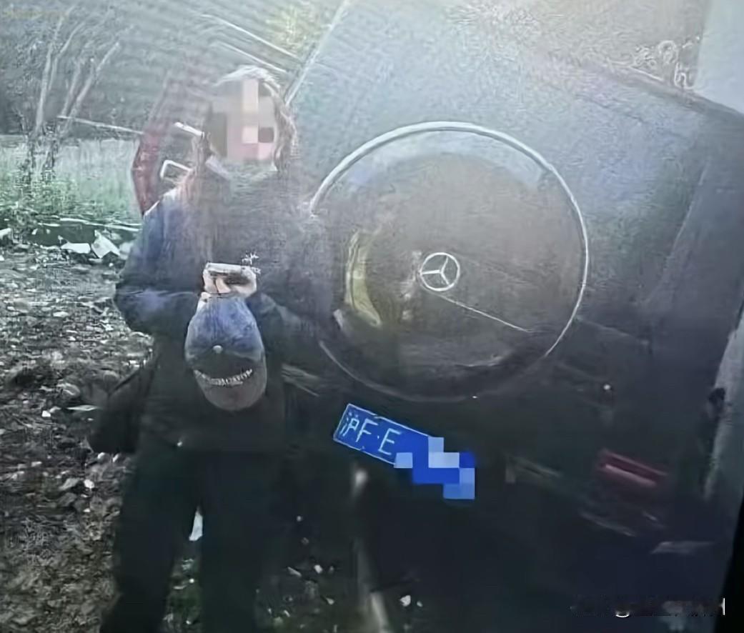 金晨撞车这事，终于有处罚结果了，让一些网友不服气的是……金晨最后只被，罚