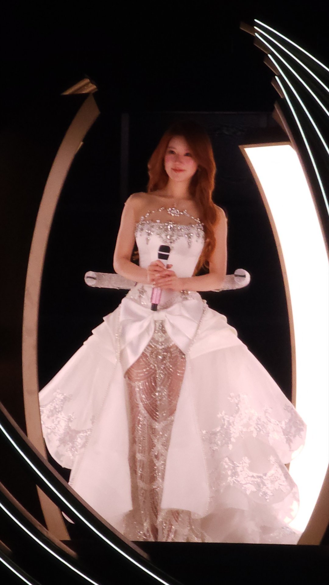 赵露思这套是真公主！​​​