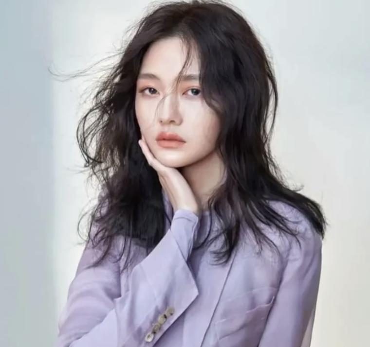 看看大s的结局，在看看马筱梅的现状，不得不替大s感到唏嘘！若是大s在汪小菲的