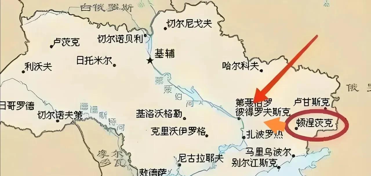 空中轰炸和地面推进，双管齐下，这才是俄罗斯真正的报复。俄一改先前稳扎稳打的打法，